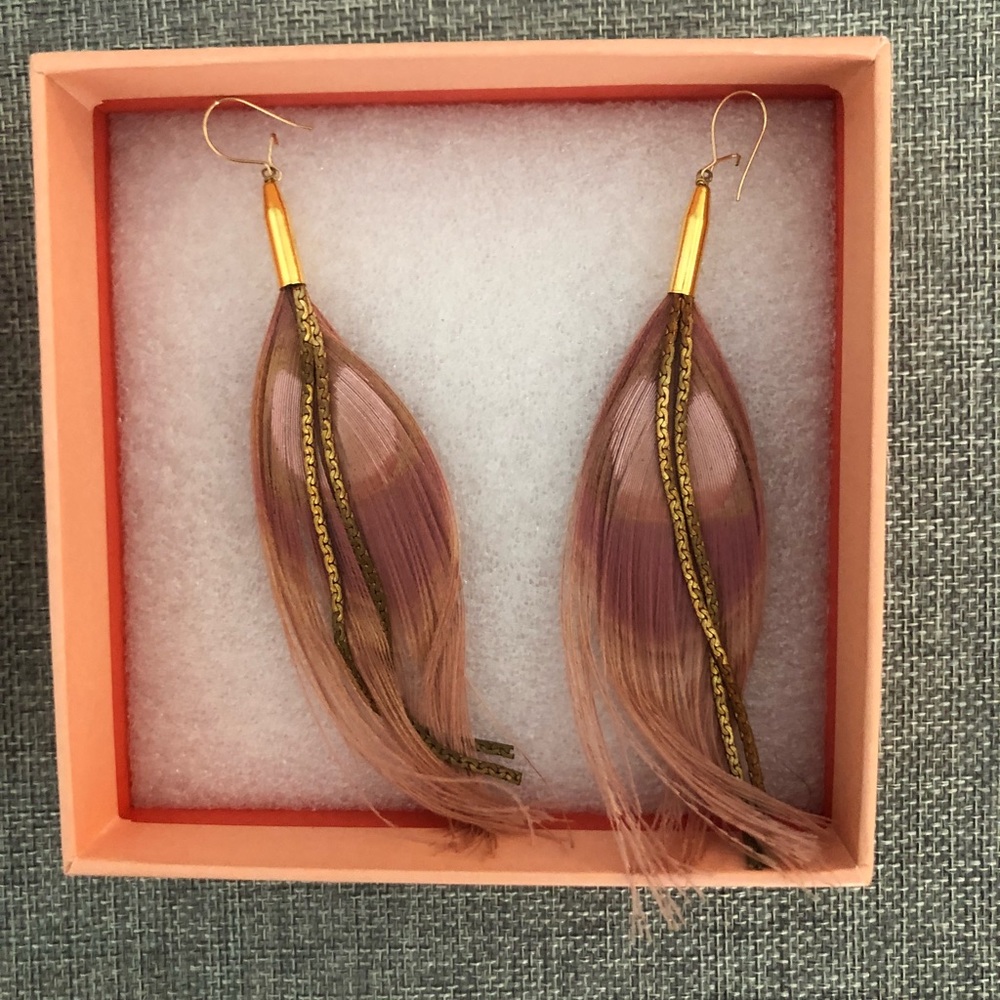 Fabulous pink feather & gold earrings